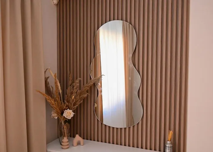 Maison De Jolie Golem (Tirana)