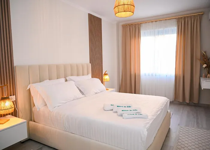 Maison De Jolie アパート *